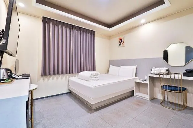 Motel Saint Nine